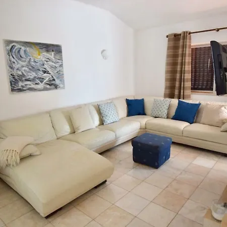 Oleander Villa